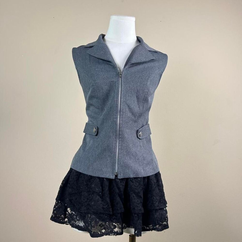 Brioche Office Siren Horror Game Protagonist Zip Up Grey Vest